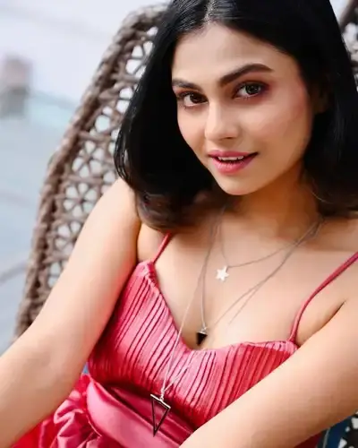 Escort Service Kutiyana